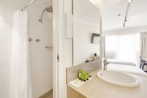 Nightcap At Findon Hotel - Tourism Hervey Bay 2