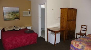 Palms Motel - Hervey Bay Accommodation 2