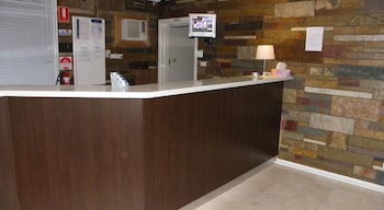 Palms Motel - Hervey Bay Accommodation 0