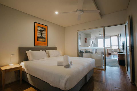 Canal Rocks Beachfront Apartments - Hervey Bay Accommodation 4