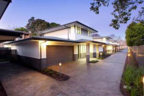 Abode Apartments Albury - Hervey Bay Accommodation 0