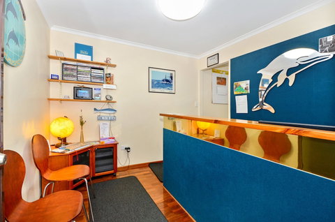 Dolphin Lodge - Hervey Bay Accommodation 0