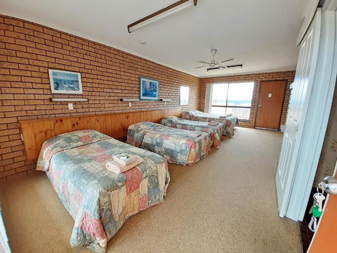 Bayview Motor Inn - Hervey Bay Accommodation 3