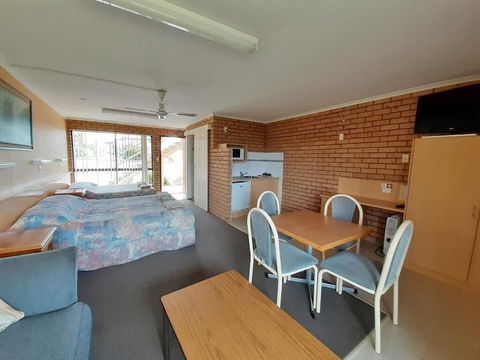 Bayview Motor Inn - Hervey Bay Accommodation 4