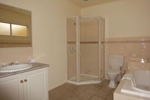 Moonee Valley Views Apartments - Tourism Hervey Bay 7