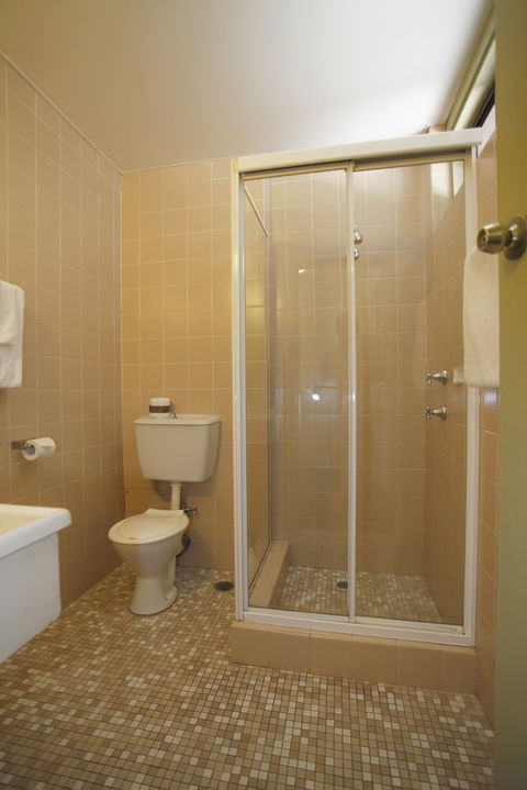 Maclin Lodge Motel - Hervey Bay Accommodation 5