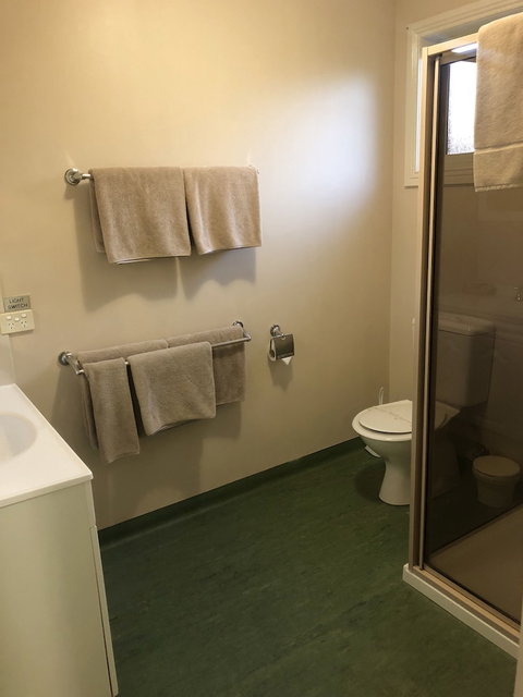 Sheffield Motor Inn - Hervey Bay Accommodation 3