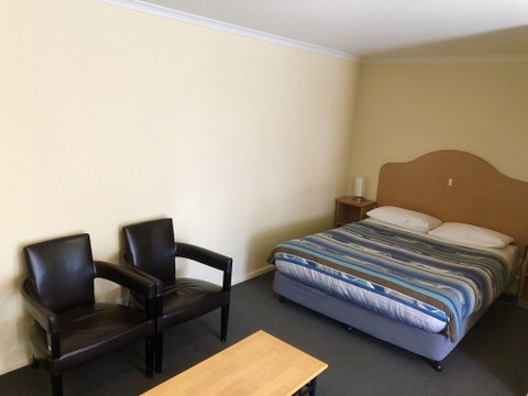 Sheffield Motor Inn - Hervey Bay Accommodation 6