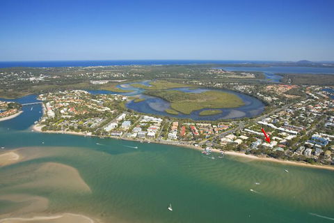Noosa Outrigger Beach Resort - Tourism Hervey Bay 1