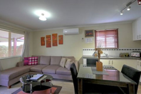 Ficifolia Lodge - Hervey Bay Accommodation 0