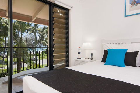 By The Sea Port Douglas - Hervey Bay Accommodation 2