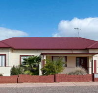 Playford Lodge - Hervey Bay Accommodation