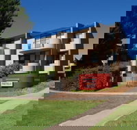 Manuka Park Apartments - Hervey Bay Accommodation