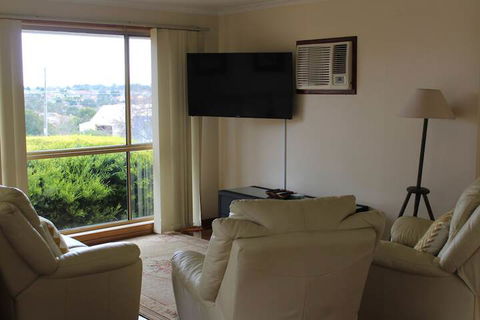 Australian Home Away At Doncaster Andersons Creek 2 - Hervey Bay Accommodation 5