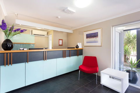Rocklea International Motel - Tourism Hervey Bay 1