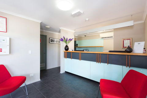 Rocklea International Motel - Tourism Hervey Bay 3