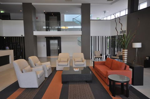 Chancellor Lakeside - Hervey Bay Accommodation 4