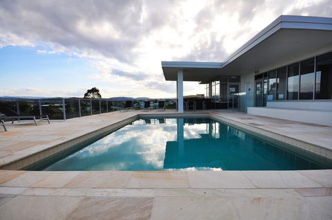 Chancellor Lakeside - Hervey Bay Accommodation 3