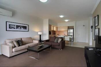 Chancellor Lakeside - Hervey Bay Accommodation 5