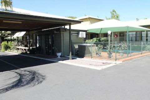Lake Forbes Motel - Tourism Hervey Bay 0