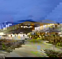 The Coast Motel - Hervey Bay Accommodation