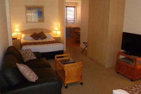 Surf Motel - Tourism Hervey Bay 6