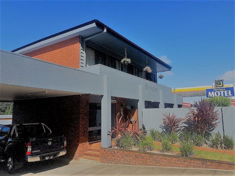 Mahogany Motel - Hervey Bay Accommodation 0