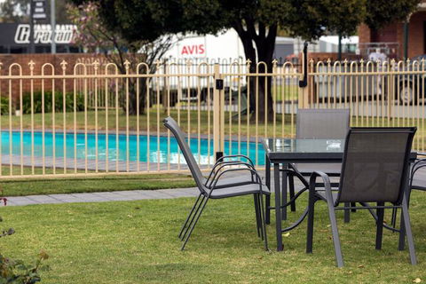 Advance Motel - Hervey Bay Accommodation 3