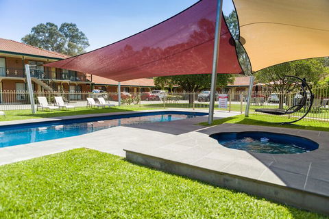 Advance Motel - Hervey Bay Accommodation 2