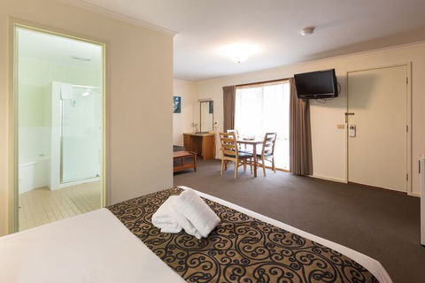 Advance Motel - Hervey Bay Accommodation 4