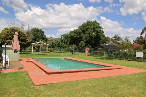 Golfview Motor Inn - Tourism Hervey Bay 6