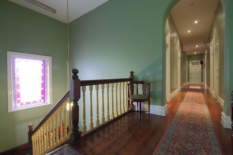Anchorage Seafront Hotel - Hervey Bay Accommodation 2