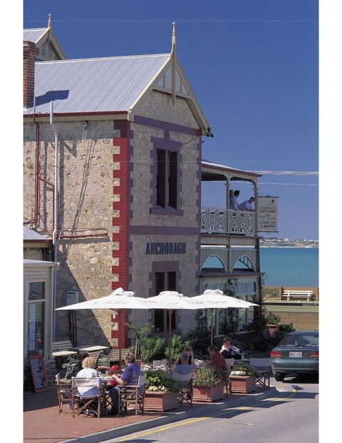 Anchorage Seafront Hotel - Hervey Bay Accommodation 0