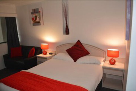 Alabaster Motor Inn Taree - Hervey Bay Accommodation 1