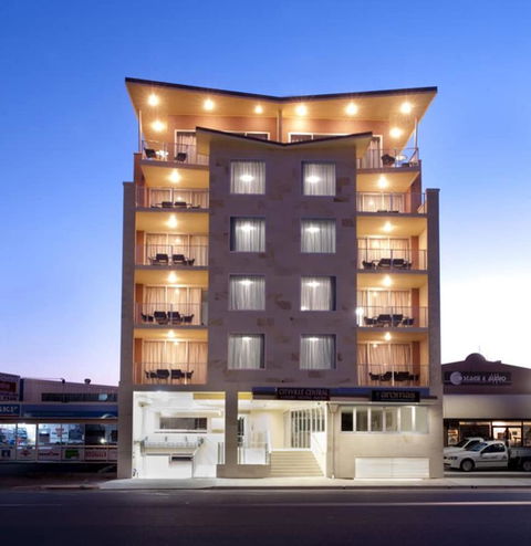 CBD Luxury Accommodation - Hervey Bay Accommodation 0