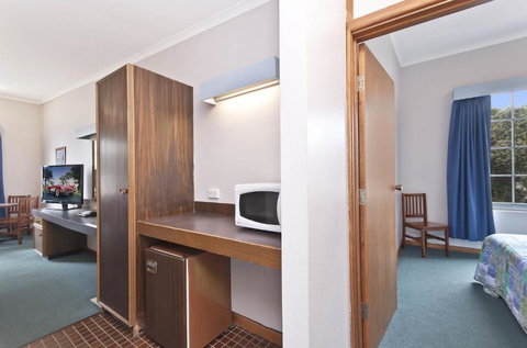 William Dutton Motel - Hervey Bay Accommodation 2