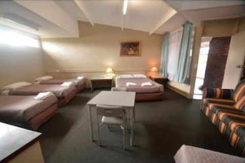 Parkview Motor Inn Parkes - Hervey Bay Accommodation 3