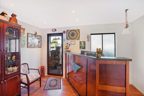 Anchors Aweigh Narooma - Hervey Bay Accommodation 5