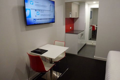 Golden Chain Tower Motor Inn - Hervey Bay Accommodation 4