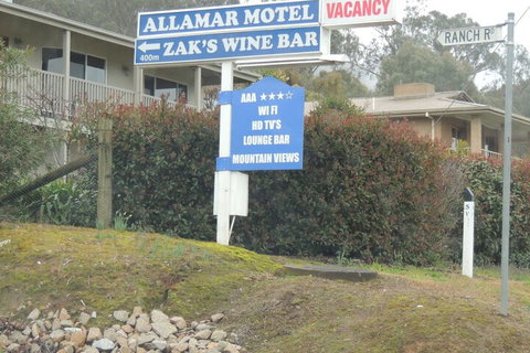 Allamar Motor Inn Motel - Hervey Bay Accommodation 1