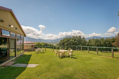 Allamar Motor Inn Motel - Hervey Bay Accommodation 3