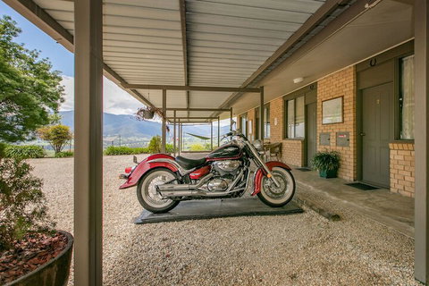 Allamar Motor Inn Motel - Hervey Bay Accommodation 4