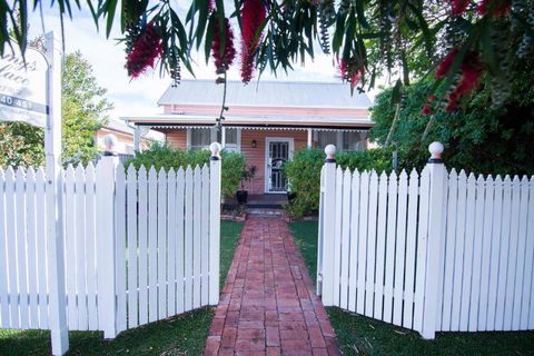Pammys Palace - Hervey Bay Accommodation 3