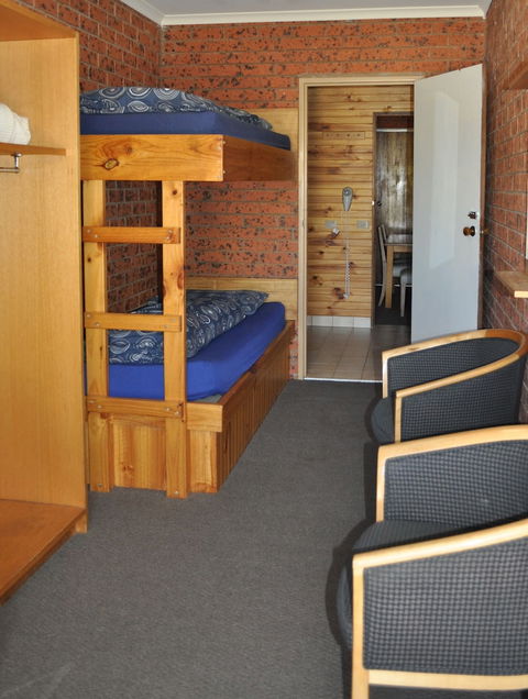 Merrijig Motor Inn Resort - Hervey Bay Accommodation 3