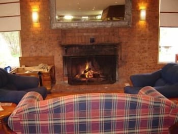 Merrijig Motor Inn Resort - Hervey Bay Accommodation 0