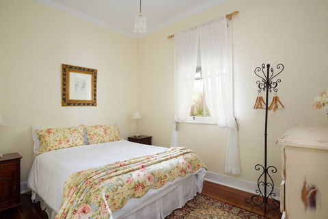 Hills Havens Cottages - Tourism Hervey Bay 6