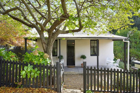Hills Havens Cottages - Tourism Hervey Bay 1