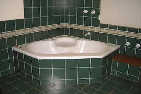 Madison's Mountain Retreat - Hervey Bay Accommodation 6