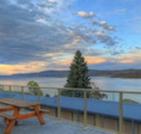 Lake Jindabyne Hotel - Hervey Bay Accommodation