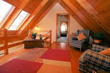 Otago Cottage - Hervey Bay Accommodation 1